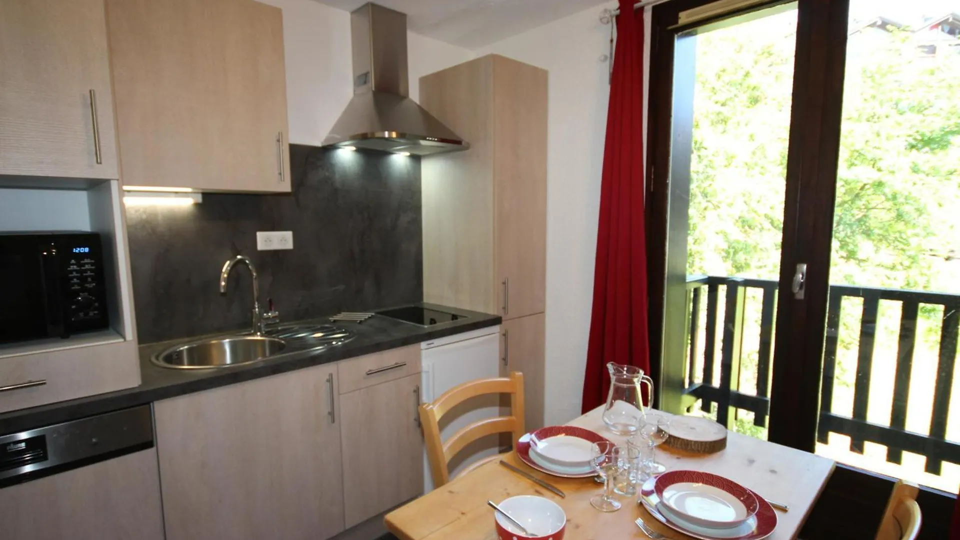 דירה הוטלוס Studio Cosy Renove - Coeur Des Saisies - Proche Pistes - Balcon - Tv - Lave-Vaisselle - 2 Pers - Fr-1-293-245 צרפת